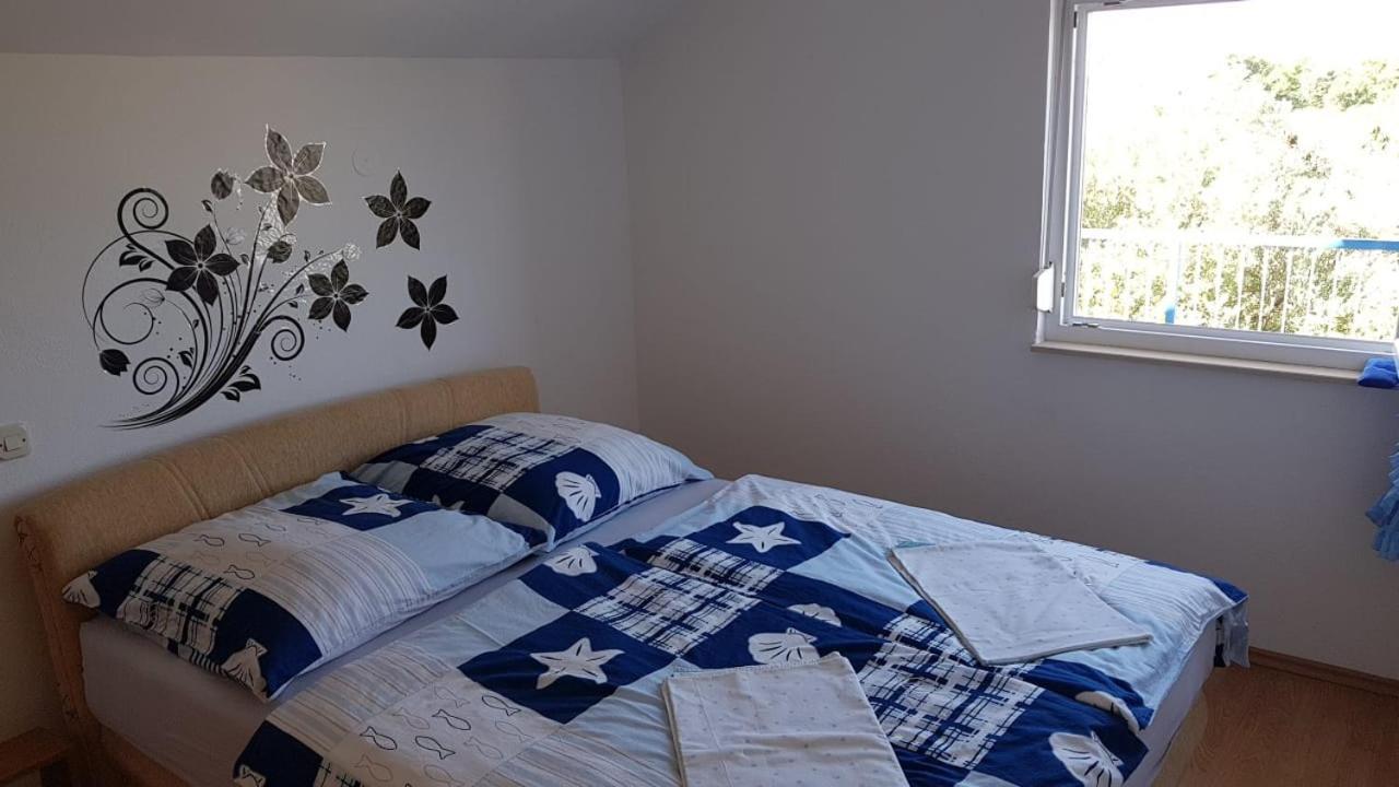 Apartment Mary Sukosan Bagian luar foto